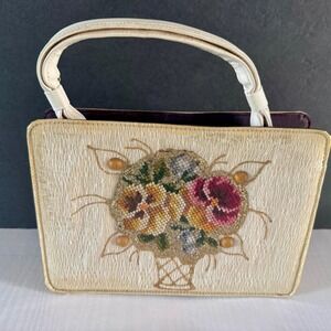 Vintage 1960s Fabrique Handbag Beige Needlepoint Floral Beaded Top Handle Purse